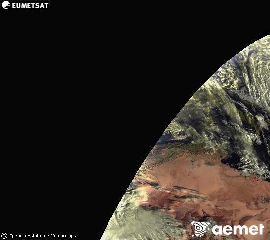 Esta imagen se genera utilizando informacin de los canales visibles del satlite METEOSAT perteneciente a la segunda generacin de satlites Meteosat (MSG). Por ese motivo, slo hay informacin en la zona iluminada por el sol. Adems, los canales han sido normalizados para que el brillo no dependa de la posicin del sol. domingo, 07 diciembre 2025 a las 08:00