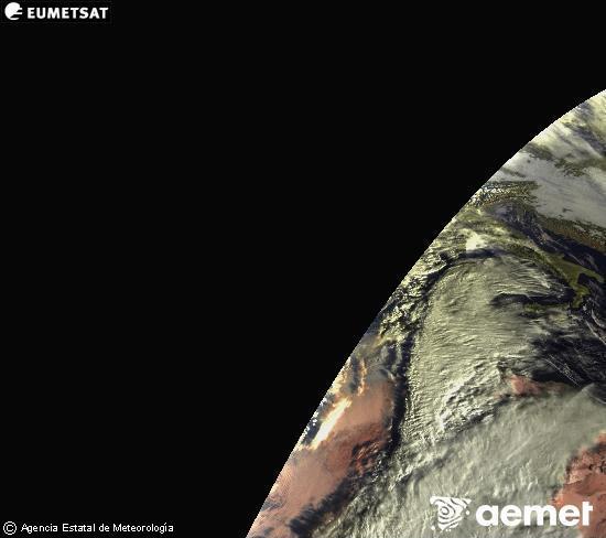 Esta imagen se genera utilizando informaci�n de los canales visibles del sat�lite METEOSAT perteneciente a la segunda generaci�n de sat�lites Meteosat (MSG). Por ese motivo, s�lo hay informaci�n en la zona iluminada por el sol. Adem�s, los canales han sido normalizados para que el brillo no dependa de la posici�n del sol.&nbsp;Monday, 15 December  2025 08:00