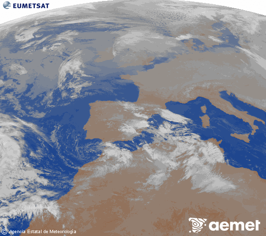 Imagen de la zona de Europa y Norte de �frica del canal infrarrojo del sat�lite Meteosat operacional en 0�N 0�W, procesada para darle color.&nbsp;domingo, 28 diciembre 2025 a las 23:00