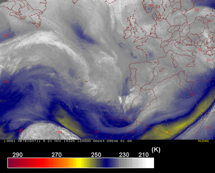 La borrasca Cecilia vista por medio del canal del satélite Meteosat de 'vapor de agua' WV6.2, con realce