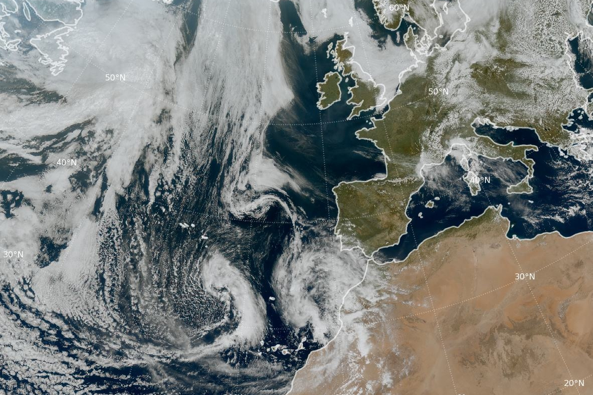 Borrasca Olivier con su centro al noroeste de Canarias a las 12 UTC del día 9 de abril de 2025. Imagen RGB color verdadero del satélite Meteosat-12.